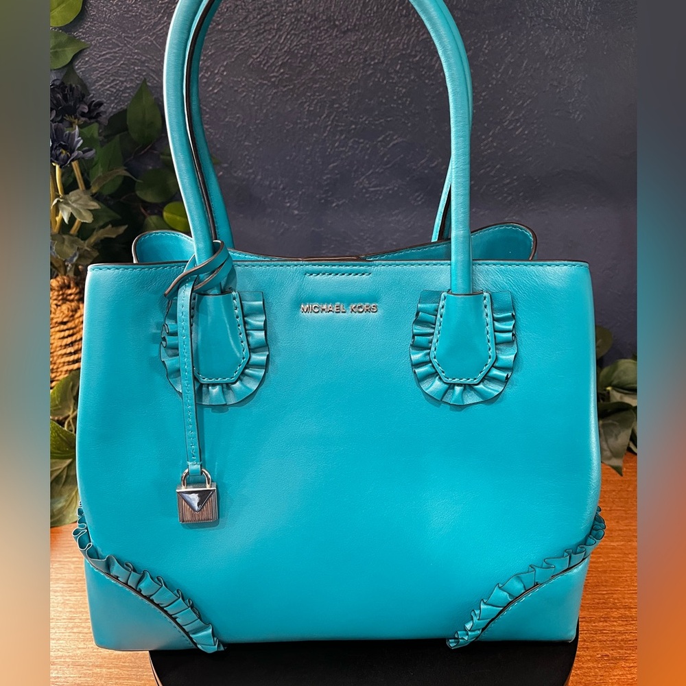 Michael Kors Mercer Gallery Medium Ruffled Tote